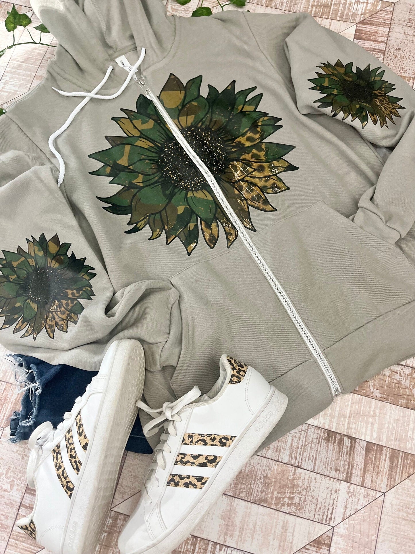 Sunflower Zip up Hoodie Bleached Sunflower Camo Leopard Sunflower Shirt Leopard Cheetah T-shirt Sunflowers Floral shirt Stone Ash Grey